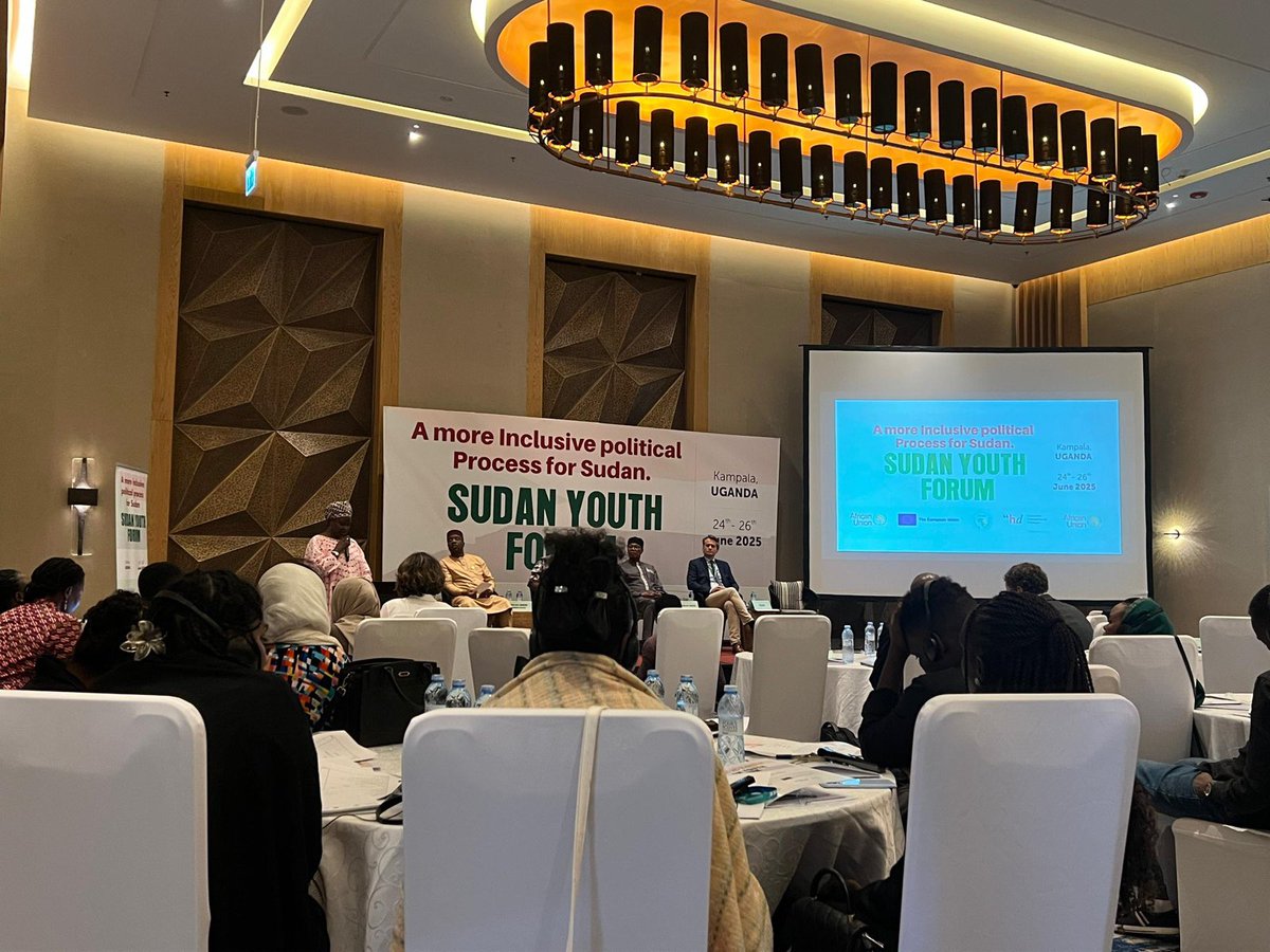 During the #Sudan Youth Forum, Dr. Chambas, the Chair of the AU HLP-Sudan, emphasised the need for a ceasefire and the need for inclusive youth participation in every platform that discusses Sudan’s future. The AU, IGAD, and partners will take this responsibility seriously.