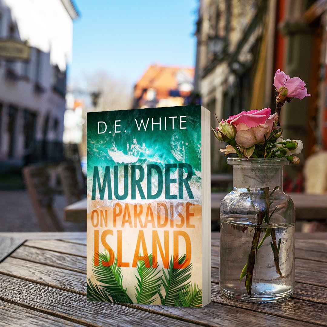 Enjoy your free book in the #heatwave2025! ;-)
Divorced, lost her job &amp; not feeling her best, Chloe jumps at the chance of a house in Bermuda. But her new place comes with a failing riding stables and eccentric neighbours. 
Can she make a fresh start?
amazon.com/dp/B0BWNN5C23#