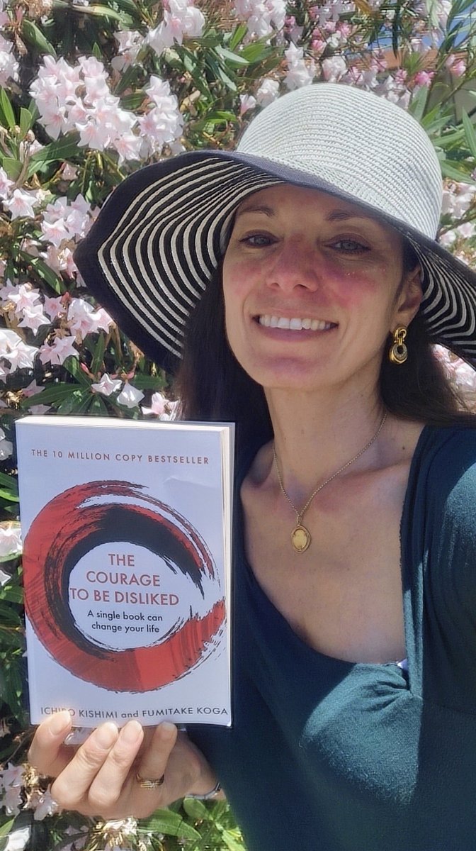 #newbook #thecouragetobedisliked
#nuovolibro #ilcoraggiodinonpiacere
#nuevolibro #atreveteanogustar