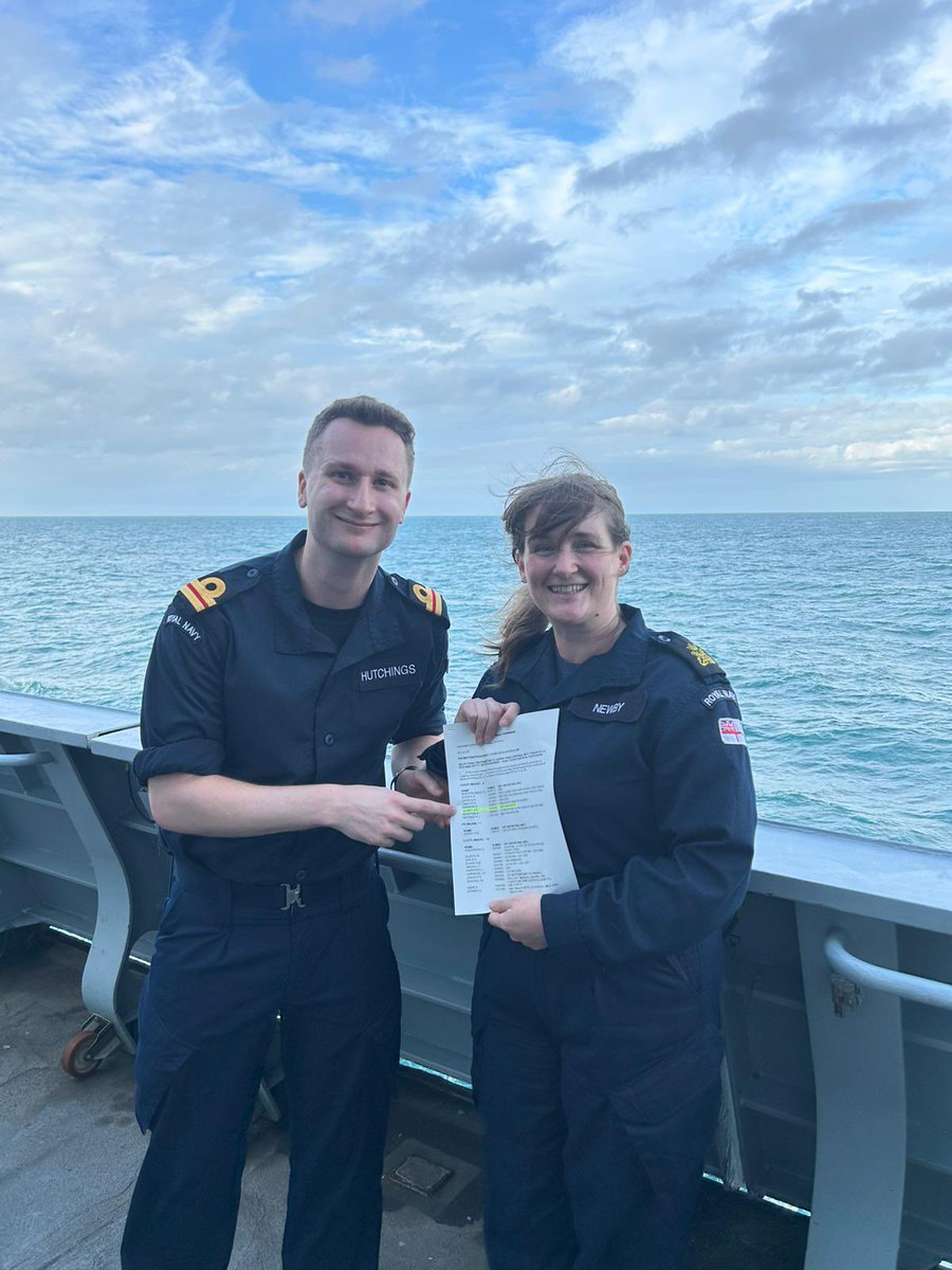 HMSDauntless's tweet image. Congratulations to ET Farley who has been selected for promotion to Leading Hand and to PO MA Newby on being selected for substantive POMA. 🎉
#aWEsome @COMUKCSG @RoyalNavy