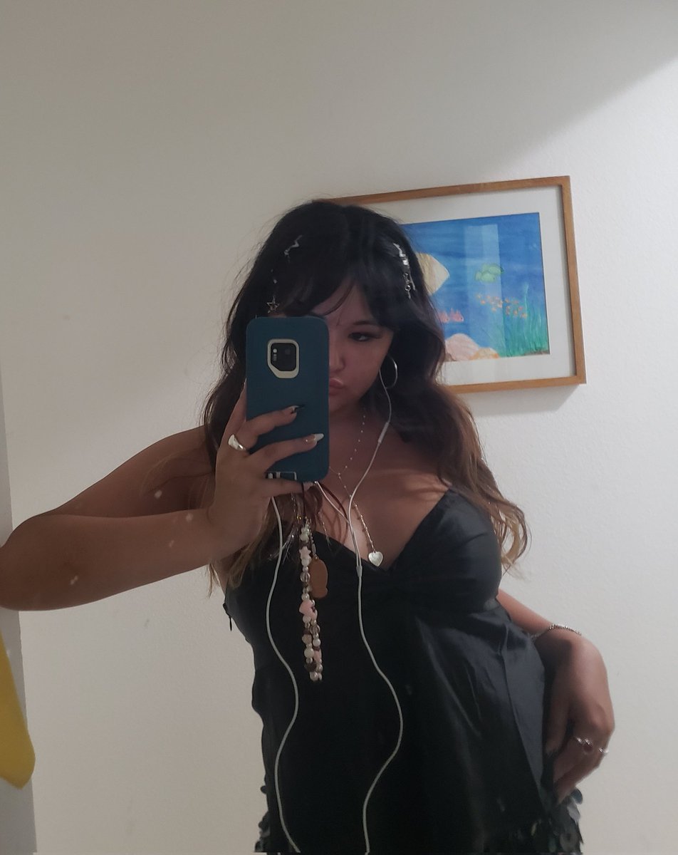 just saw the weeknd ^-^ fire concert