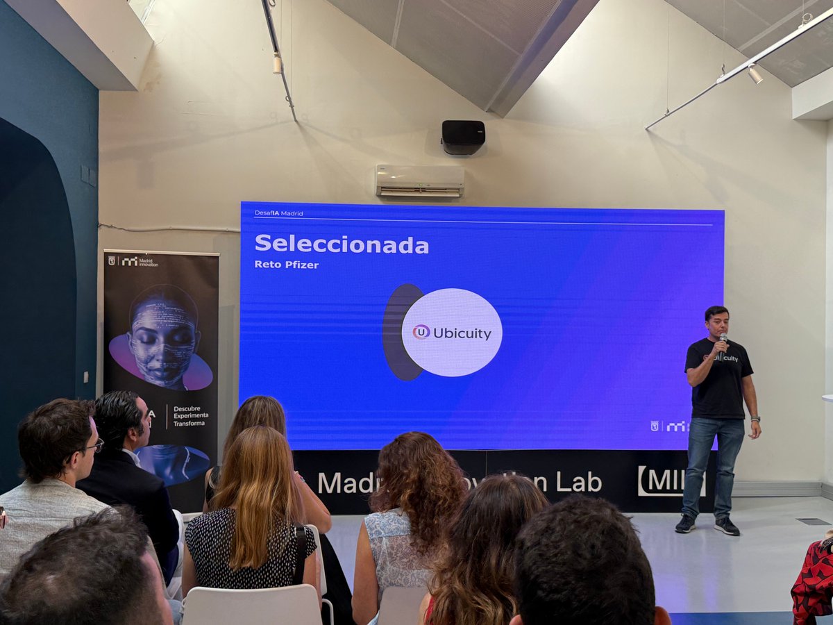 ¿Formar sin estar? 
Ya es posible gracias a Ubicuity y su propuesta para el reto 5 de #DesafIAMadrid, propuesto por @Pfizer.

¡Muy pronto sabremos más!