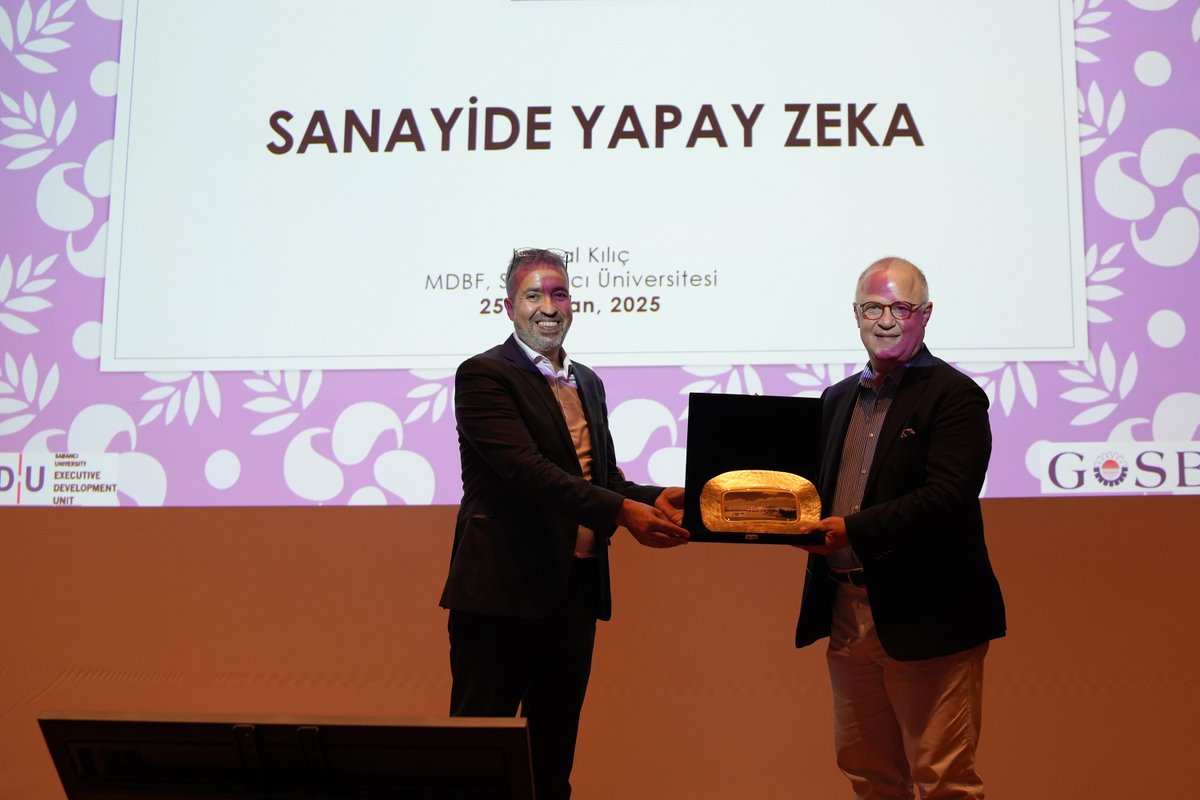 Sabancı Üniversitesi Yönetici Geliştirme Birimi (EDU) iş birliğinde düzenlediğimiz seminerde, Doç. Dr. Kemal Kılıç ile yapay zekâ teknolojilerini tüm yönleriyle masaya yatırdık.

Katılımcılarımız, dünyadan ve Türkiye'den çarpıcı örneklerle hem fırsatları hem de dönüşüm