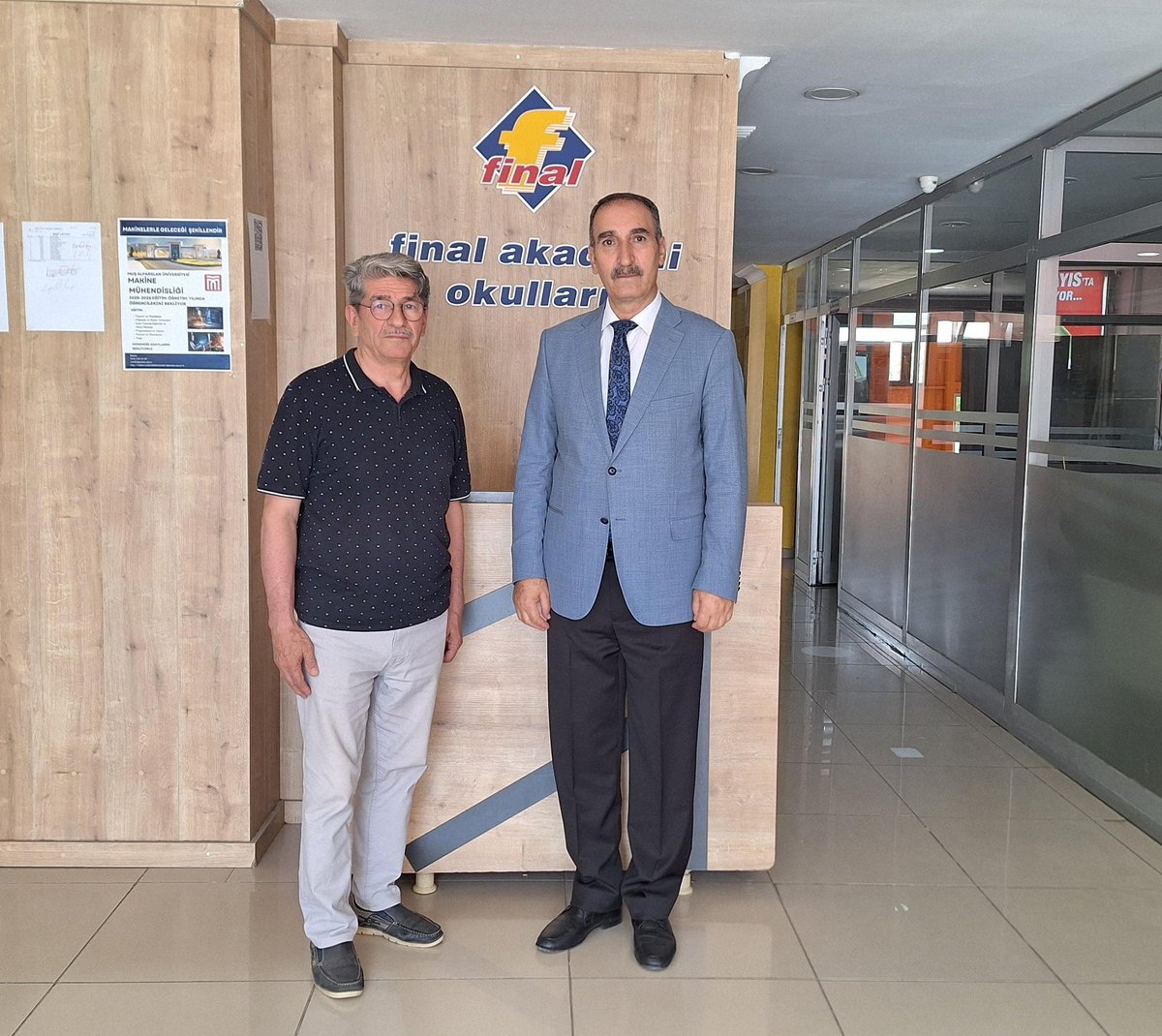Muş İl Millî Eğitim Müdürlüğü (@musmilliegitim1) on Twitter photo İl Millî Eğitim Müdürümüz Sayın Enver KIVANÇ, Özel Muş Final Akademi okullarını ziyaret ederek kurucu müdür Yusuf KÖK ve okul yöneticileriyle bir araya geldi.
<a href="/tcmeb/">Millî Eğitim Bakanlığı</a>
<a href="/Yusuf__Tekin/">Yusuf Tekin</a>
<a href="/TCMusValiligi/">T.C. Muş Valiliği</a>
<a href="/Valiavnicakir/">Avni Çakır</a>
<a href="/BatuhanAlpboga/">Mustafa Batuhan Alpboğa</a>
<a href="/EnverkV/">Enver KIVANÇ</a> İl Millî Eğitim Müdürümüz Sayın Enver KIVANÇ, Özel Muş Final Akademi okullarını ziyaret ederek kurucu müdür Yusuf KÖK ve okul yöneticileriyle bir araya geldi.
<a href="/tcmeb/">Millî Eğitim Bakanlığı</a>
<a href="/Yusuf__Tekin/">Yusuf Tekin</a>
<a href="/TCMusValiligi/">T.C. Muş Valiliği</a>
<a href="/Valiavnicakir/">Avni Çakır</a>
<a href="/BatuhanAlpboga/">Mustafa Batuhan Alpboğa</a>
<a href="/EnverkV/">Enver KIVANÇ</a>