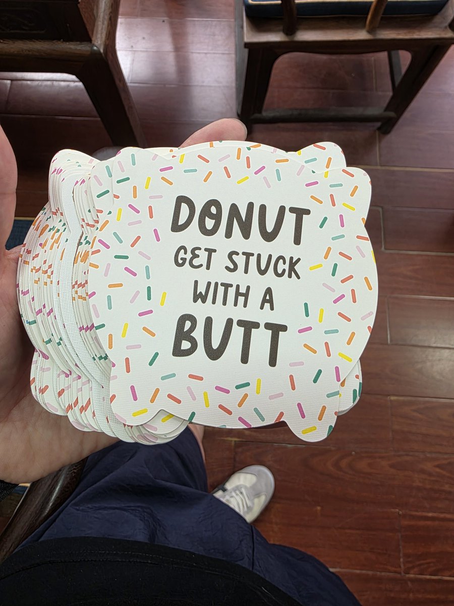 fangjunting1982's tweet photo. Cute shaped cards https://t.co/SMatRweApR