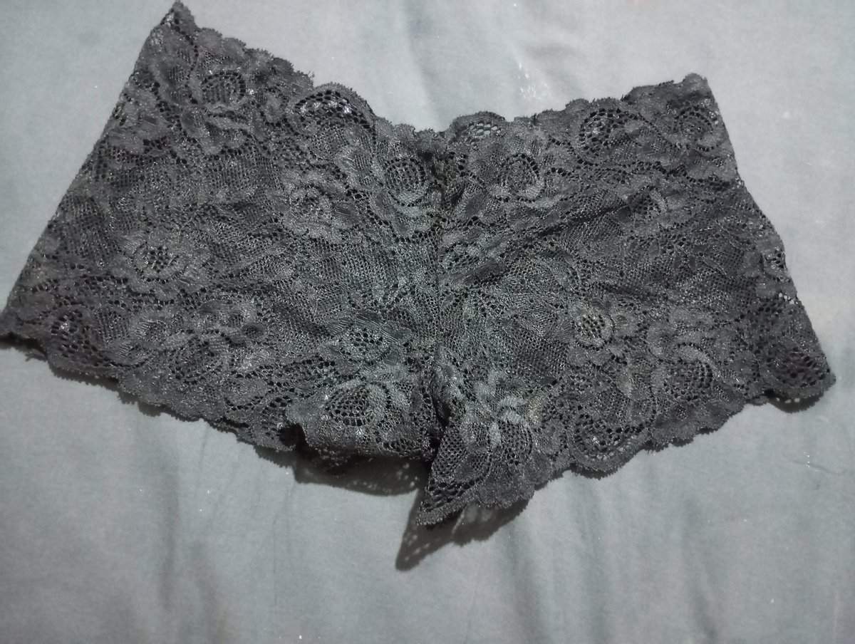 Zesref7Zeynep's tweet photo. Kullanılmış dantelli külot için shopier linkii 💋💦https://t.co/JXbD62oX8l

ürün sipariş verildikten sonra giyilmeye başlanıyor 4 gün giyiyorum ve o şekilde gizli kargo sağlıyorum özel istek kabul ediyorum

#finansalkole #finansalköle #sahibe #sexting #ayakfetişi #finansalkopek https://t.co/moWYyO6RnN