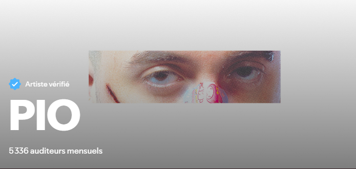 vous trouvez ça normal vous la différence d'auditeurs mensuels ?????????????? ce déchet humain a beaucoup TROP d'auditeurs je vais m'évanouir (je me suis évanoui)