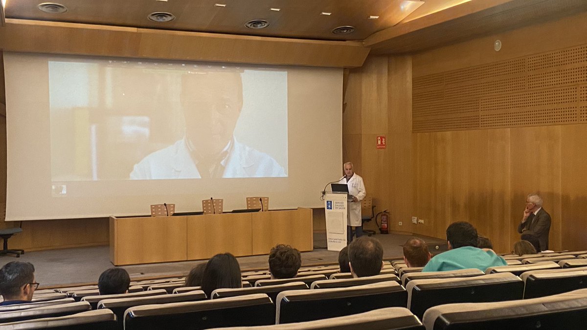 jangelRodFer's tweet image. Cerramos el Curso de Formación Continuada en Cardiología en el CH de A Coruña, nuestro Memorial Dr. Castro Beiras. El actual Presidente de la SEC, el Dr. L. Rodríguez Padial nos acompaña en la Clausura. @jmvazrod @eduardo_barge @rafavidalperez @SOGACAR_ @SanidadeACoruna