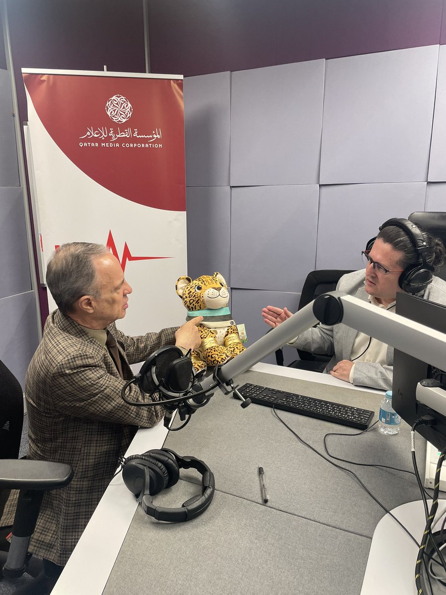 Embajada de México en Qatar (@embamexqatar) on Twitter photo #Temayin visitó la radiofónica <a href="/holaqatar92/">HolaQatar92</a>
Habló del #TrenMaya y sus bellos recorridos. Invitó a la gente a viajar a México y a invertir en atractivos proyectos de desarrollo de infraestructura. ¡Al final atendió llamadas!
#TemayinPorElMundo
#DiplomaciaTuristicaMX
#TrenMaya #Temayin visitó la radiofónica <a href="/holaqatar92/">HolaQatar92</a>
Habló del #TrenMaya y sus bellos recorridos. Invitó a la gente a viajar a México y a invertir en atractivos proyectos de desarrollo de infraestructura. ¡Al final atendió llamadas!
#TemayinPorElMundo
#DiplomaciaTuristicaMX
#TrenMaya