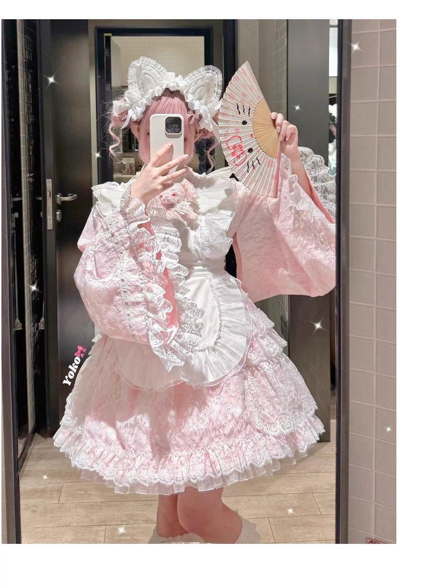 honeywardrobe07's tweet photo. <New In>
Not just sweet in appearance, the pink version features exclusive lace patterns, the blue is a custom water blue with a soft touch💙✨
Purchase : https://t.co/XZ0NpXk6Ih
#TenshiKaiwaiFashion #WaStyleLolita #LolitaDress #JapaneseInspired #TieredRuffles #SoftCotton https://t.co/jviTMk9EfZ