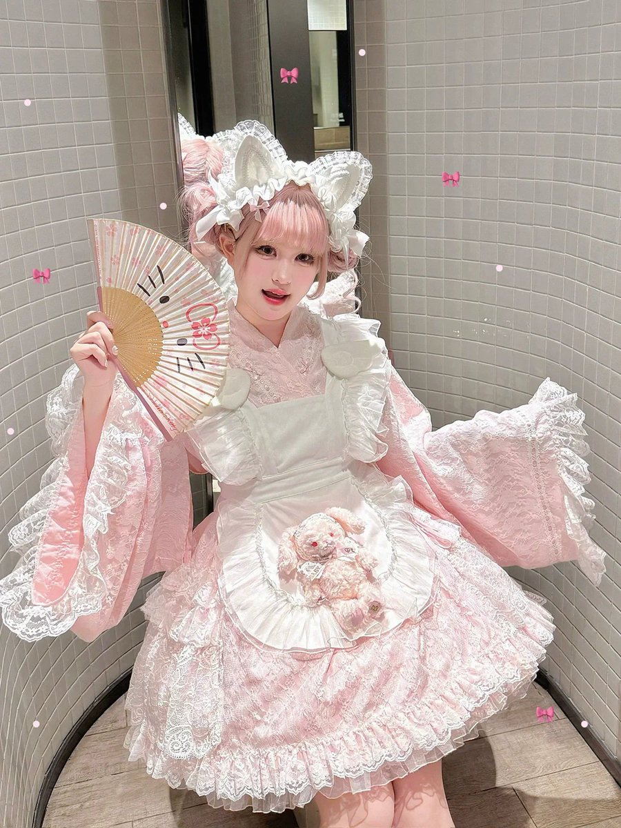 honeywardrobe07's tweet photo. <New In>
Not just sweet in appearance, the pink version features exclusive lace patterns, the blue is a custom water blue with a soft touch💙✨
Purchase : https://t.co/XZ0NpXk6Ih
#TenshiKaiwaiFashion #WaStyleLolita #LolitaDress #JapaneseInspired #TieredRuffles #SoftCotton https://t.co/jviTMk9EfZ