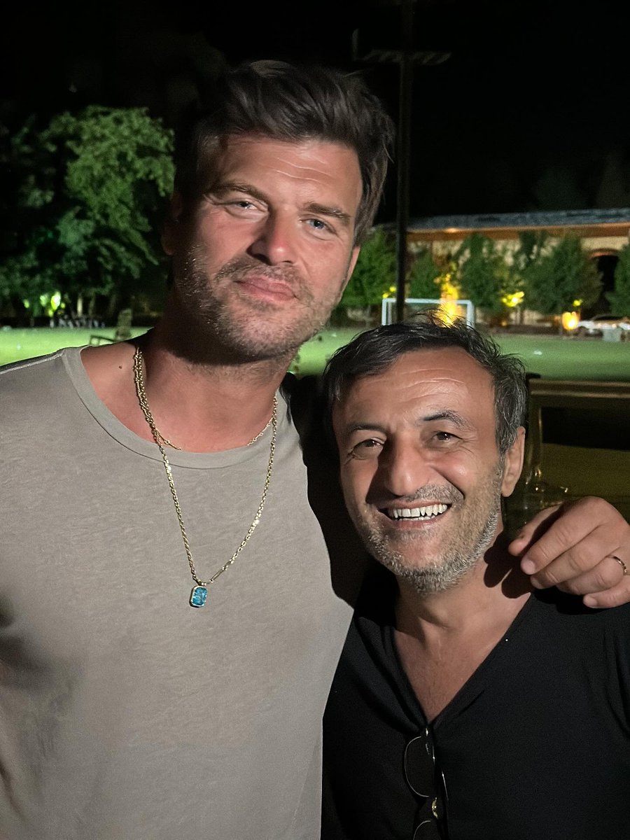 darkwebhaber's tweet photo. Ersin Korkut'un paylaşımı: 

"İnsanlığın ilk ve son hali." https://t.co/Y7Cdcpijjr