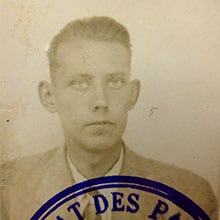 Erik Schaap (@eriksgaap) on Twitter photo Verhaal.
Op deze dag in 1937 arriveerden twee Zaandammers in Spanje, waar ze streden tegen Franco's fascistische troepen. Albert Brand zou er sneuvelen, Gerrit Timmerman stierf enkele jaren later in Duitse gevangenschap. ‘Sanitario! Moeder, o, help mij!’ meitotmei.nl/twee-jong-gest… Verhaal.
Op deze dag in 1937 arriveerden twee Zaandammers in Spanje, waar ze streden tegen Franco's fascistische troepen. Albert Brand zou er sneuvelen, Gerrit Timmerman stierf enkele jaren later in Duitse gevangenschap. ‘Sanitario! Moeder, o, help mij!’ meitotmei.nl/twee-jong-gest…
