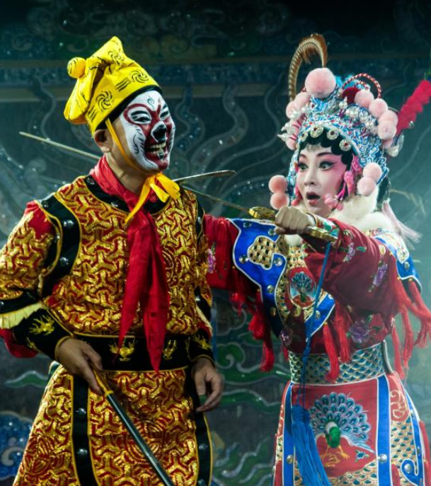 yae_moon's tweet photo. Chinese opera performed in central Vietnam https://t.co/l25w5suqX0