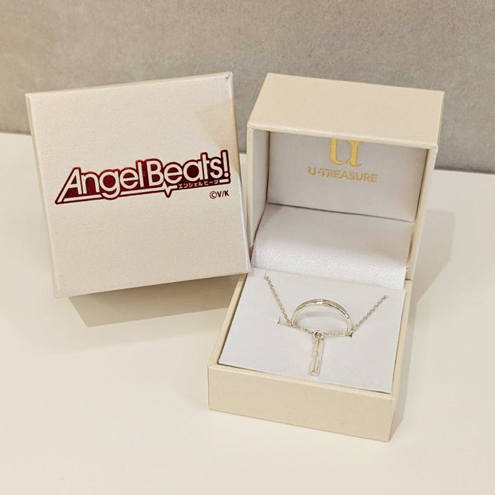 心電図をイメージしたロゴをモチーフにしたネックレスとリングが登場です✨

ネックレスは2本重ねるとロゴのモチーフが浮かび上がるデザインとなっております♪
シンプルなデザインで普段使いにも最適！

だんご大家族たちも早速着けてみましたが入りませんでした…っ！