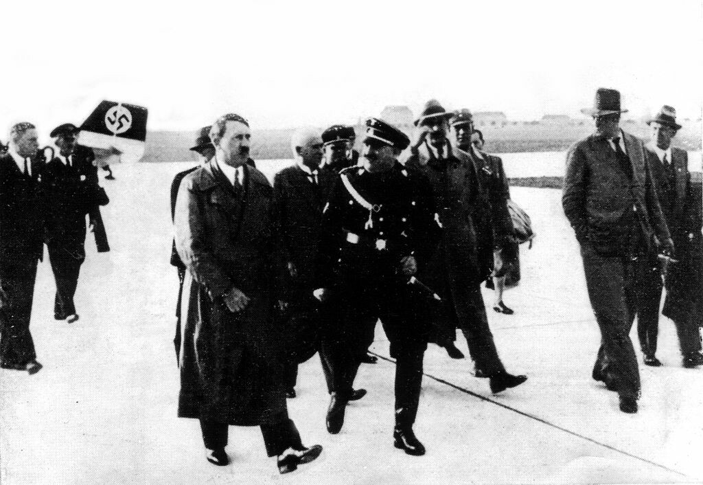 #OnThisDay in 1934, Adolf Hitler orchestrated the 'Night of the Long Knives', during which the SS carried out the execution of political rivals. The purge solidified Hitler’s control of Nazi Germany and eliminated internal dissent.

📸 Getty
