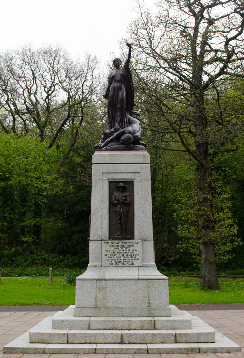 Cofiwch fod cyfarfod nesaf ein grŵp ymchwil yn cael ei gynnal yfory (1 Gorffennaf) 10am-12pm.  Dyma gyfle gwych i bobl sy'n dwli ar hanes lleol ddod at ei gilydd!