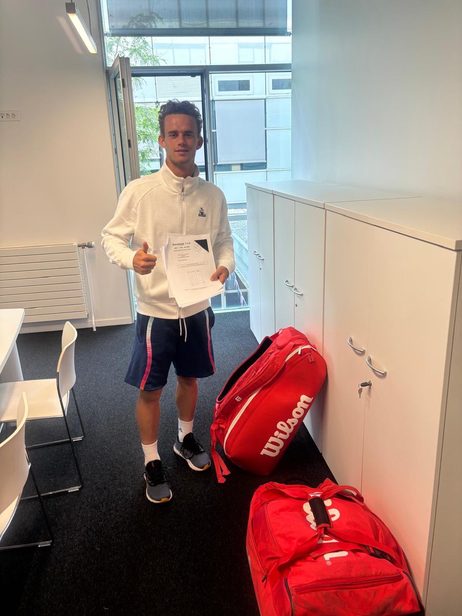 Luca Van Assche tweet media