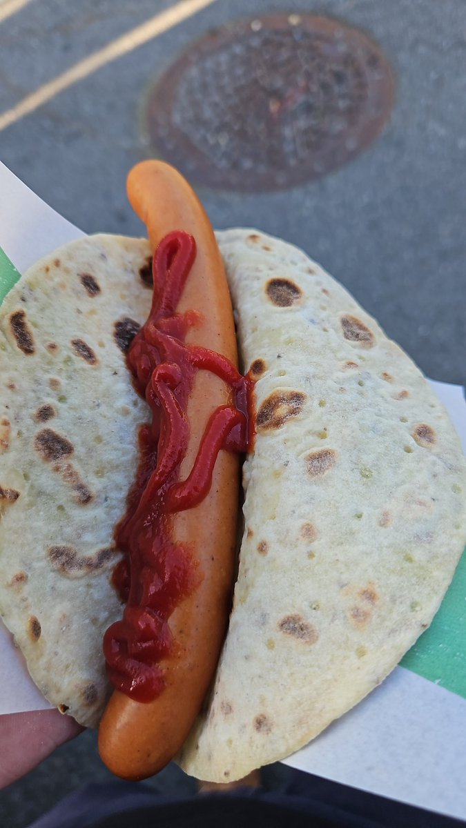 ABroad2387's tweet photo. @FootyScran
'Hot Dog' at Strømsgodset in Drammen. (Marienlyst Stadion)

67NOK
£5~ https://t.co/yO1bzNI8so