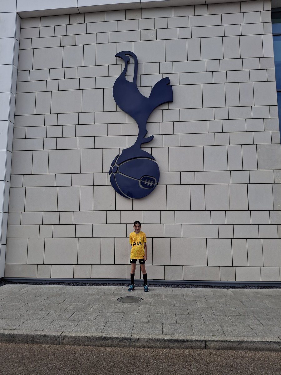 jimij80's tweet photo. My daughter had the best day ever doing a premier day training at Hotspur Way. A day she will never forget. Thank you to all the coaches and staff @spursofficial
#SpursFootballDevelopment
#coys
#makingmemories https://t.co/WUKcrS1GCI