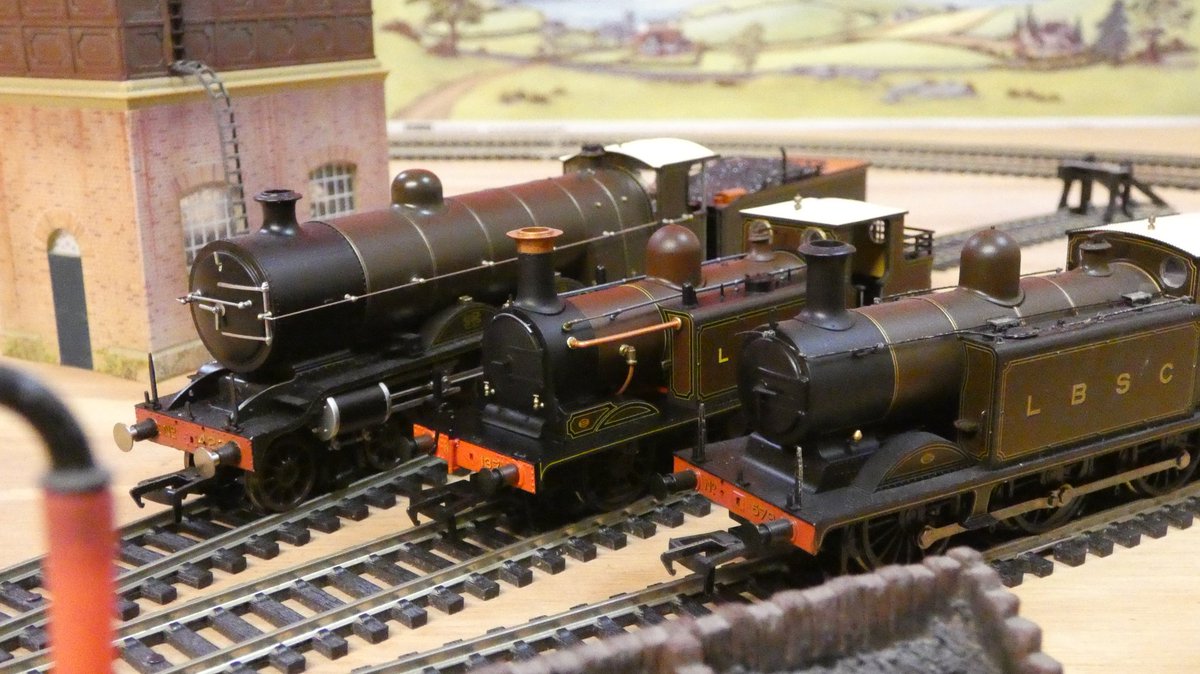 Here hornby Stepney rapido uk e1 bachmann e4 and h2