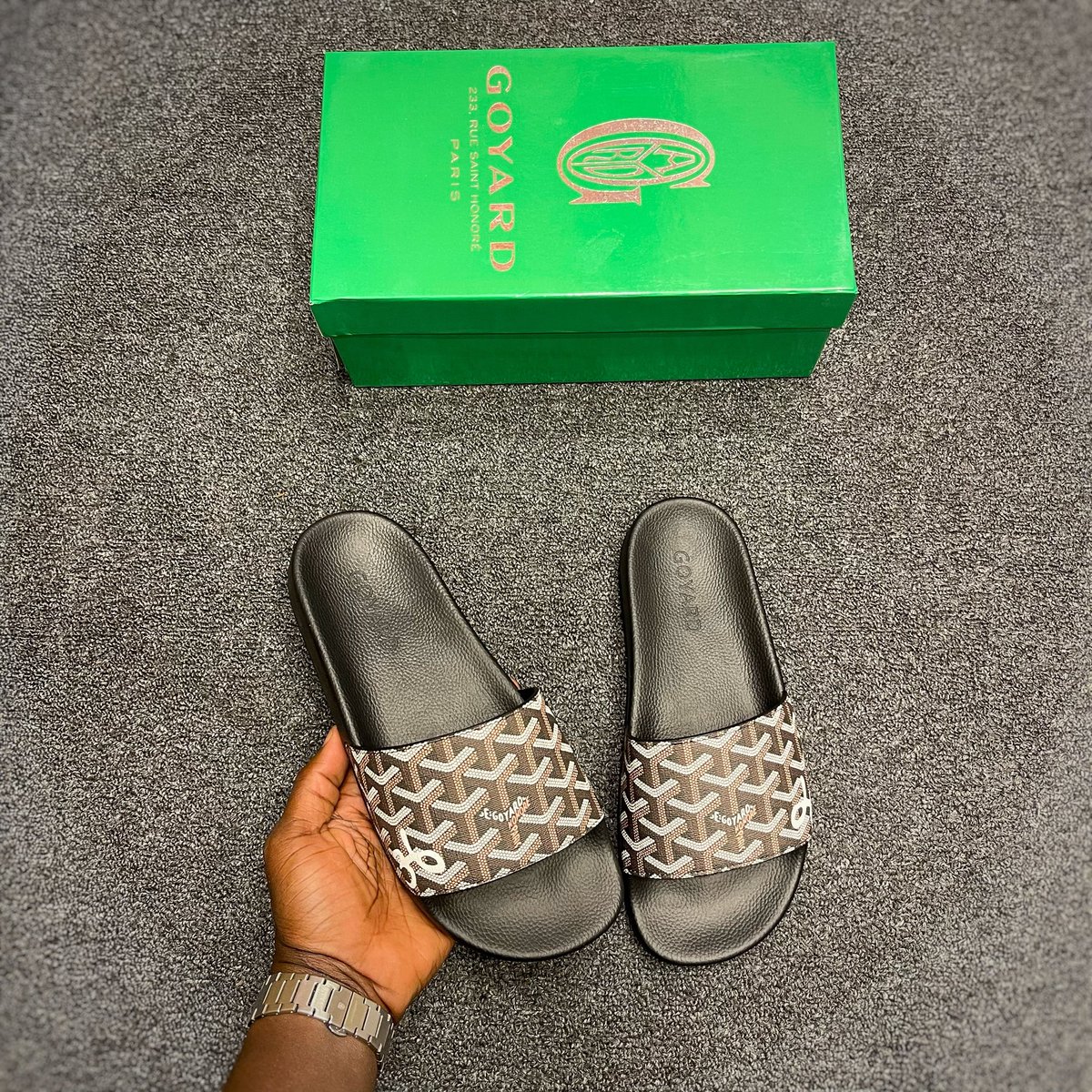 Available In Store
40-45

N35,000