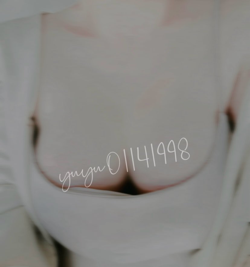 最近真的太熱了 上個班也是慾望很大🥺
只好來廁所 摸一下 拍一下再回去努力上班
我最喜歡眾樂樂 不曉得奶夠不夠大
但求振奮一下彼此上班的精神😗 https://t.co/iS4le9xEiZ