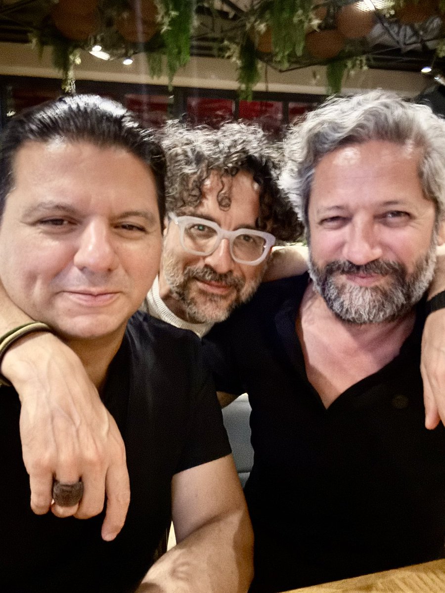 Sanat ve dostluğa sığının🦚
Yenilikler yolda…💫