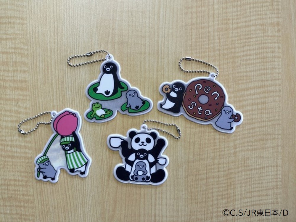 Pensta_JRCross's tweet image. \ Pensta上野グッズエリア 先行発売商品のおしらせ /7月1日(火)発売✨
・Suicaのペンギンメジャー1,100円(税込)
・Suicaのペンギンリフレクター770円(税込)
ぜひPensta上野店に遊びに来てくださいね♪