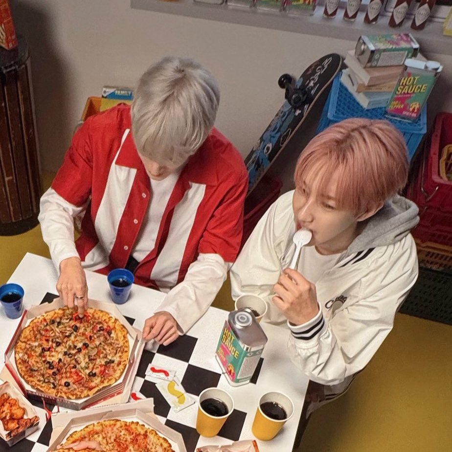 jenren days ♡ tweet media