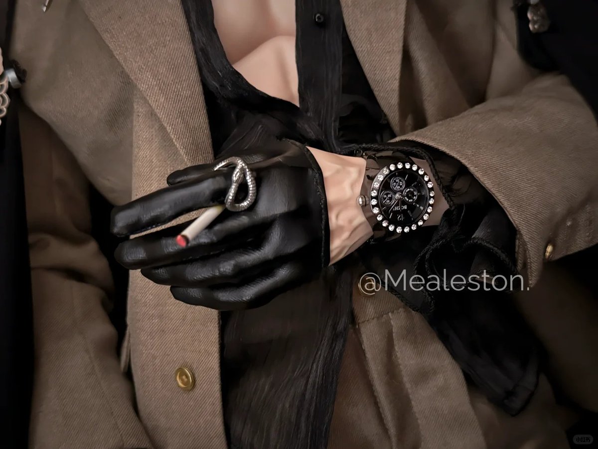 mealeston's tweet photo. 发发之前画的手 https://t.co/wnKNPr7xFK