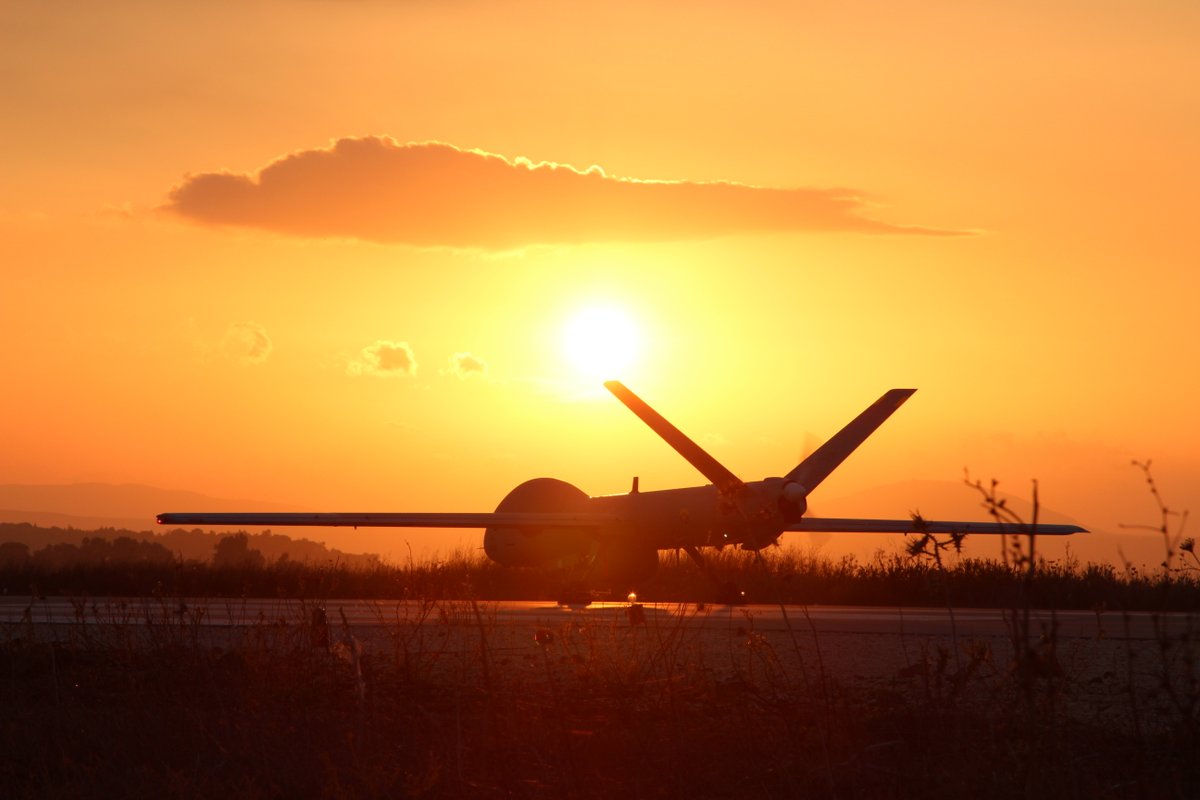 ElbitSystemsLtd's tweet image. In one of the most daring and complex operations in Israeli Air Force history, the Hermes 900 UAV played a pivotal role in penetrating deep into Iranian airspace—over 1,500 kilometers from home.
From neutralizing missile launchers aimed at Tel Aviv to striking advanced air…