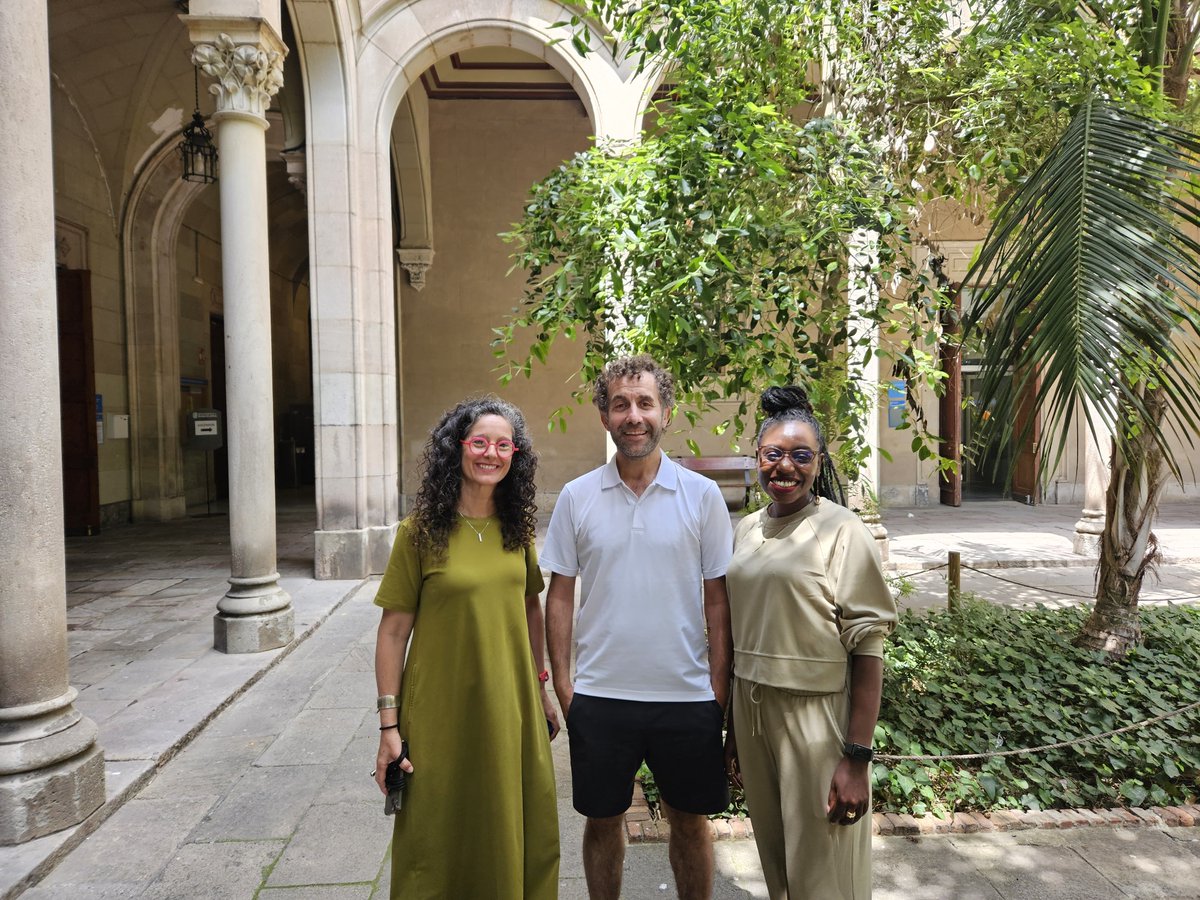 The BCN-AIM Lab welcomed our colleague Emmah Ng'ang'a, a Research Specialist/Study Coordinator, for a talk on: “The Intersection of Social Science &amp; AI: Human Context in Technical Design (<a href="/AIMIXProject/">AIMIX</a> Case Study)”

Emmah showed how social science strengthens AI. Great insights✨