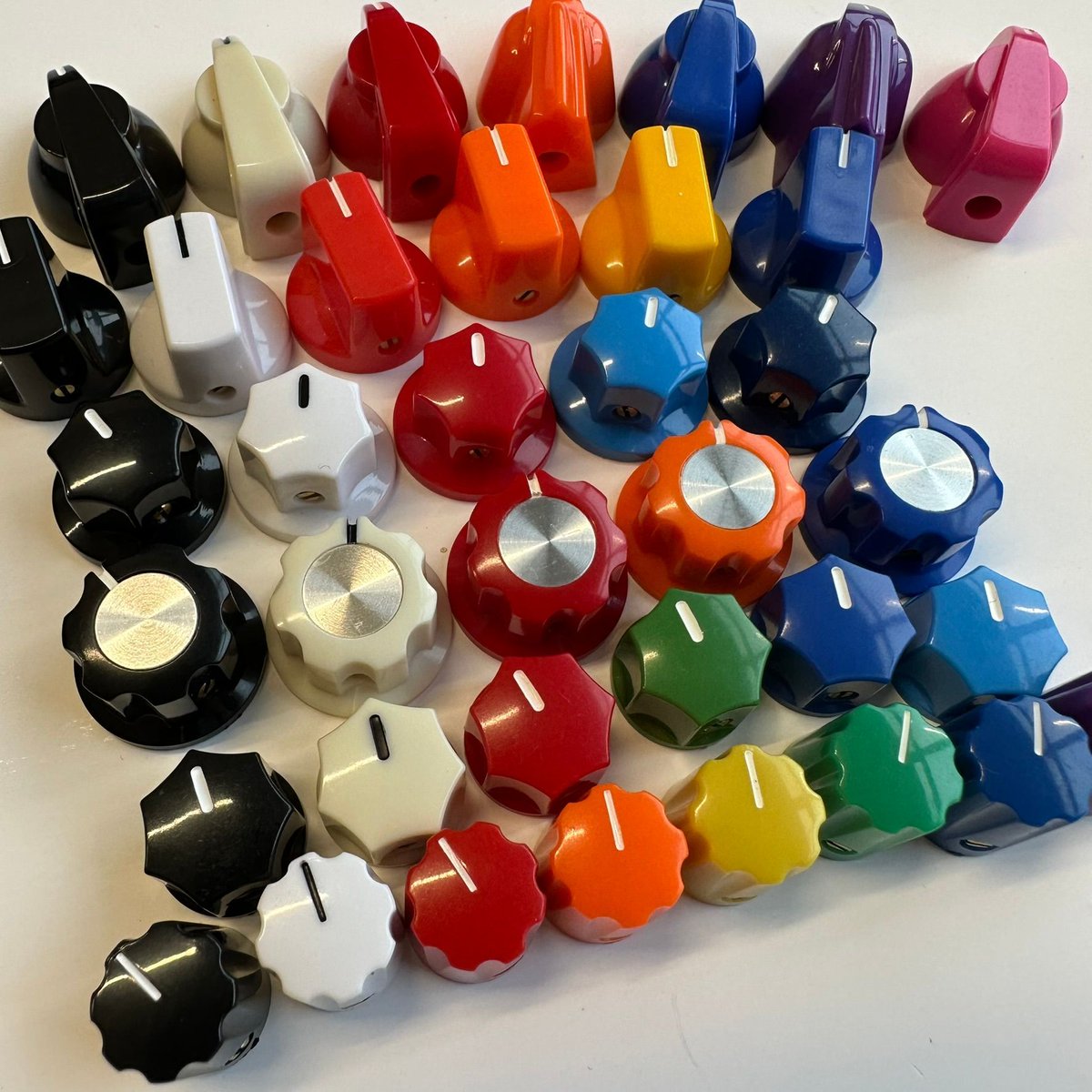 Glued to Music tweet media