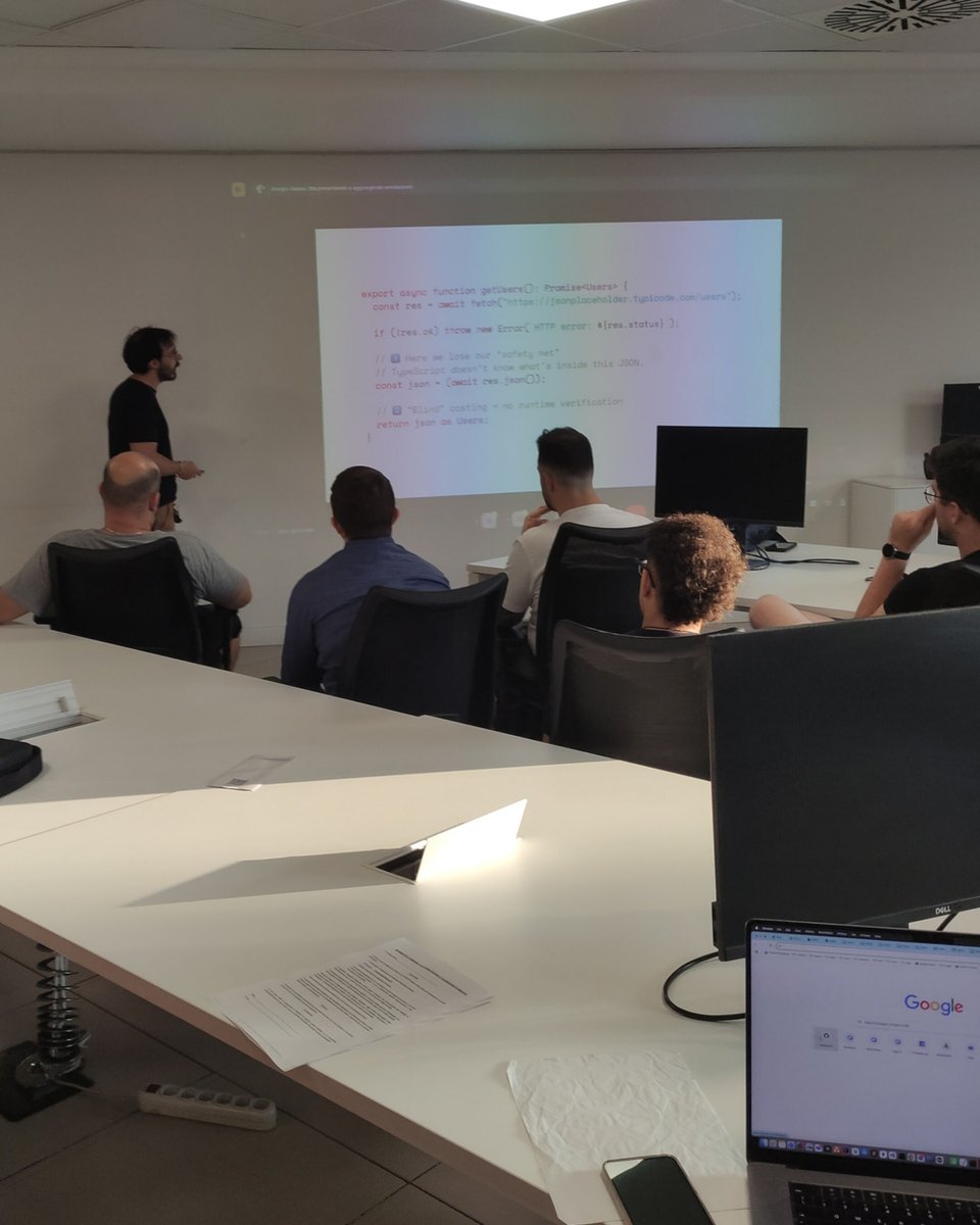 Sourcesense (@sourcesense) on Twitter photo Giugno in #Sourcesense con
🔹 Il meetup congiunto <a href="/RomeMUG/">Rome MUG (MongoDB User Group)</a> + <a href="/roma_js/">RomaJS</a>
🔹Il meetup di Golang Roma
Grazie come sempre agli speaker e a chi popola questi momenti di condivisione vera. Appuntamento a luglio con i prossimi meetup!
#communitytech #opensource #romajs #golang Giugno in #Sourcesense con
🔹 Il meetup congiunto <a href="/RomeMUG/">Rome MUG (MongoDB User Group)</a> + <a href="/roma_js/">RomaJS</a>
🔹Il meetup di Golang Roma
Grazie come sempre agli speaker e a chi popola questi momenti di condivisione vera. Appuntamento a luglio con i prossimi meetup!
#communitytech #opensource #romajs #golang
