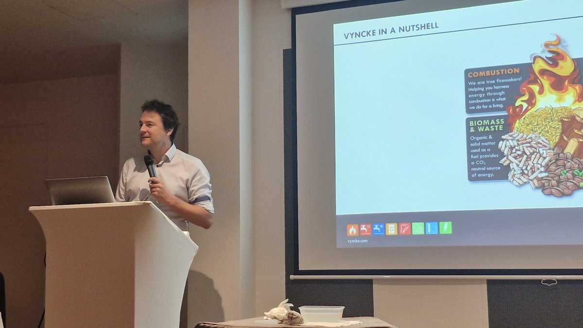 VYNCKE_NV's tweet image. 🔥 Earlier this month, we were able to join the Desmet Technology Workshop in Timisoara! 

Vynckeneer Olivier Buyse brought the heat with a presentation on our latest clean energy solutions for the edible oil industry.  

#Vyncke #CleanEnergyTechnology  #DesmetWorkshop