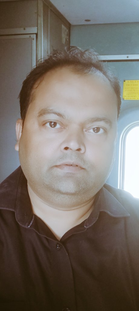 आज क़ी #रेलयात्रा का #ज्ञान : सोचा क़ी आप सभी से भी साझा कर दूँ : #राजनीती #धर्म और #जाति इन 3 विषयों पर कभी किसी अनजान व्यक्ति से चर्चा नहीं करें... अब आप सोच रहे होंगे क़ी  तब चर्चा करें तो किस विषय पर... बहुत समस्या हो जाएगी फिर तो क्योंकि हम भारतीय तो इन्ही 3 विषयों में गोते