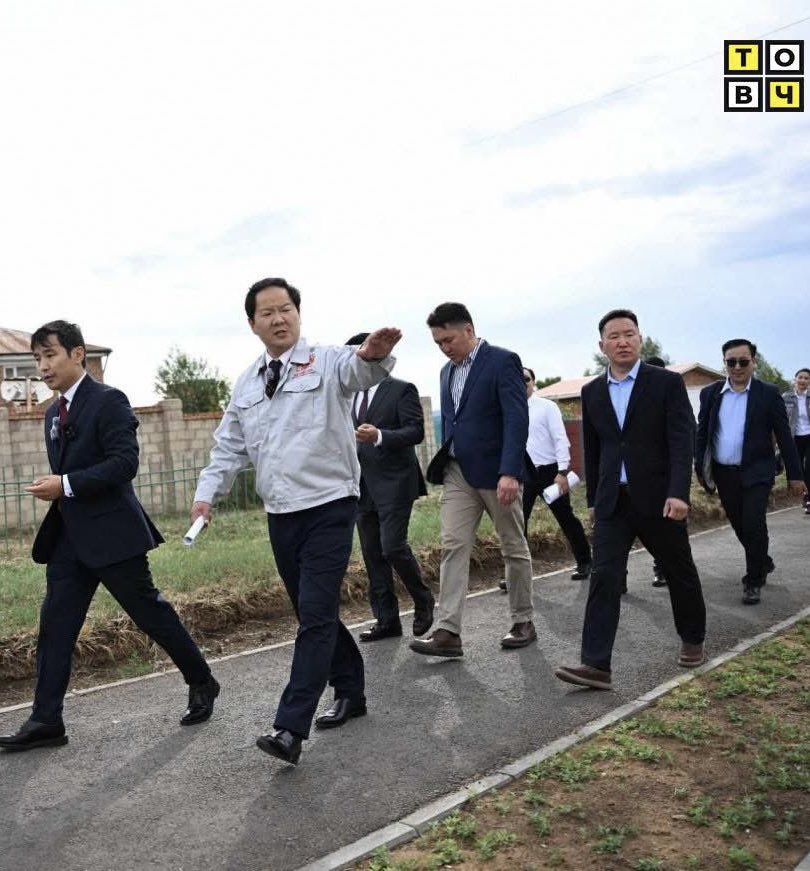 Энэ нөгөө нянгарыг элэглэдэг нөхөр мөн үү..? :))