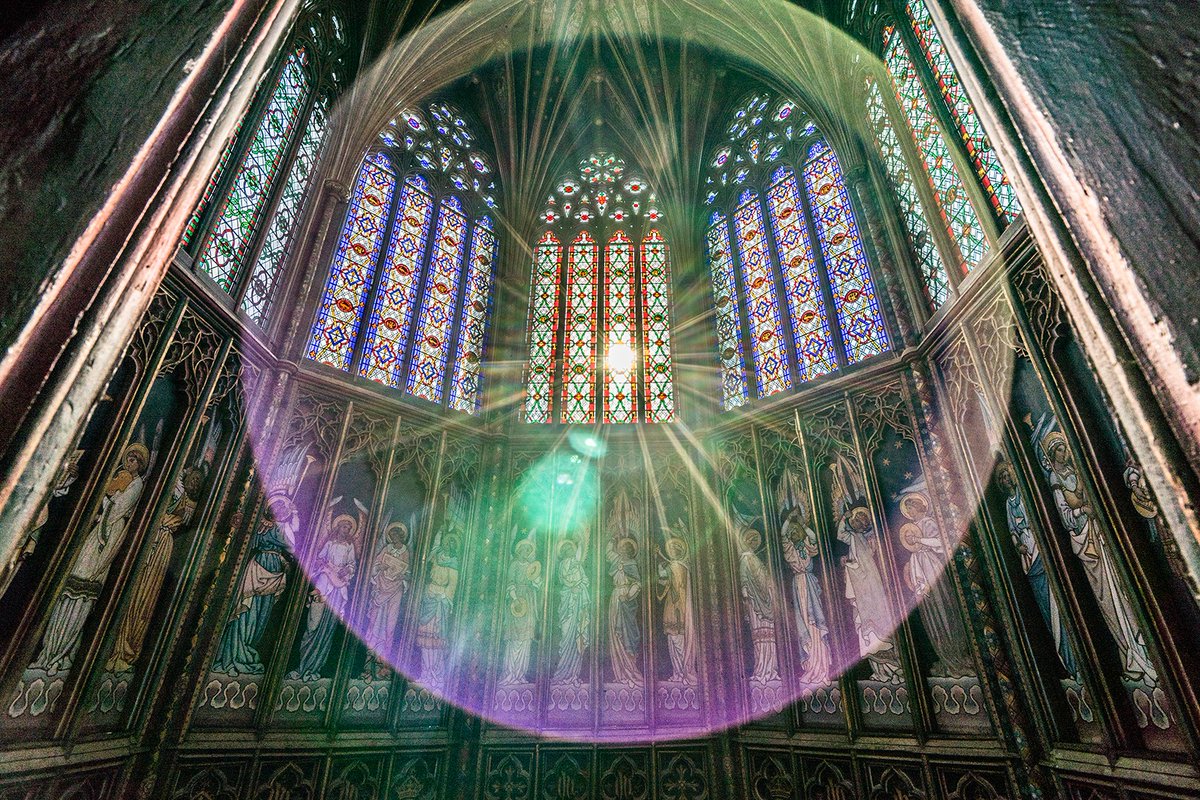 #ThoughtForTheWeek
Our love grows soft if it is not strengthened by truth, and our truth grows hard if it is not softened by love.
John Stott

📷 James Billings