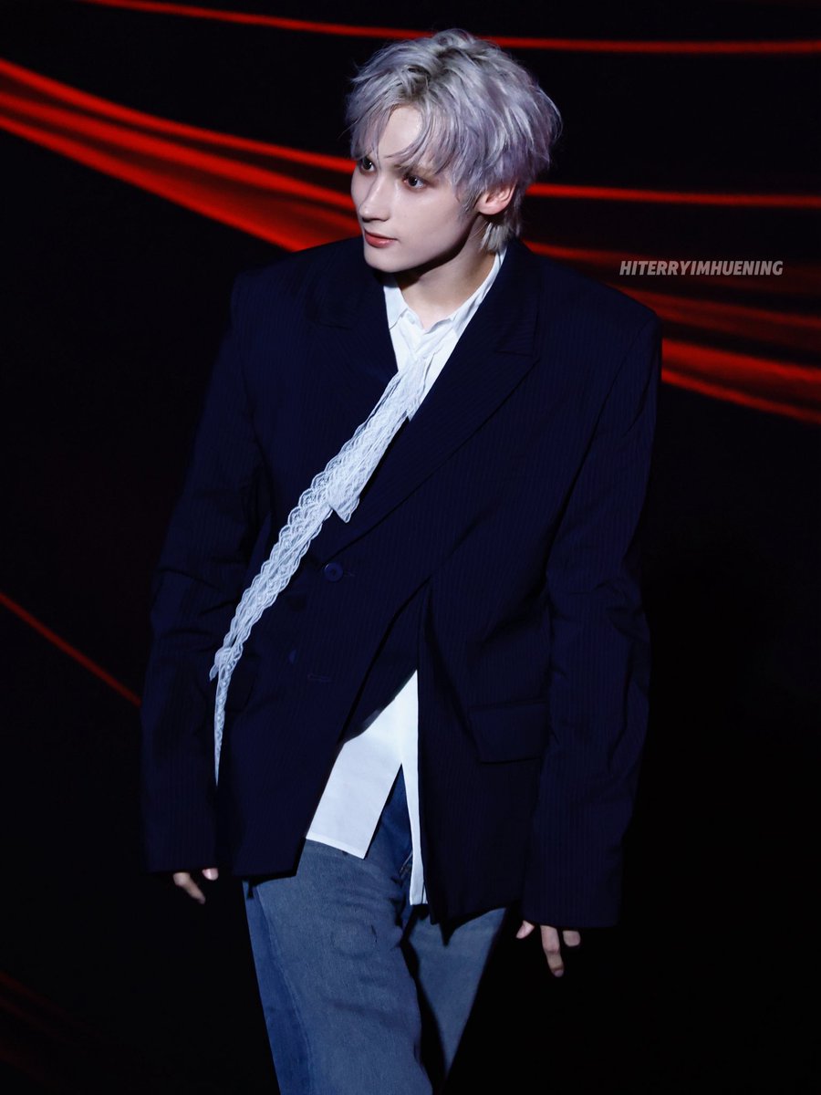 BiynKim's tweet photo. 250628

정말 자랑스러워🥹 My pride KAI

#HUENINGKAIxBAZAARGALA
#휴닝카이 
#ヒュニンカイ
#HUENINGKAI 
#투모로우바이투게더 
#TOMORROW_X_TOGETHER https://t.co/x90s37tBqH