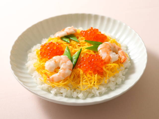 梅雨や猛暑でお出かけが難しい今こそ、おうち時間を楽しく！7月7日の「#七夕」にぴったりな、親子で作れる簡単＆かわいい“すしパレシピ”6選をご紹介します😋

▼親子で楽しむ！ちらし寿司＆七夕にぴったりの簡単すしパレシピ6選
genki-mama.com/articles/FTO5l

#パーティー #料理 #元気ママ応援プロジェクト