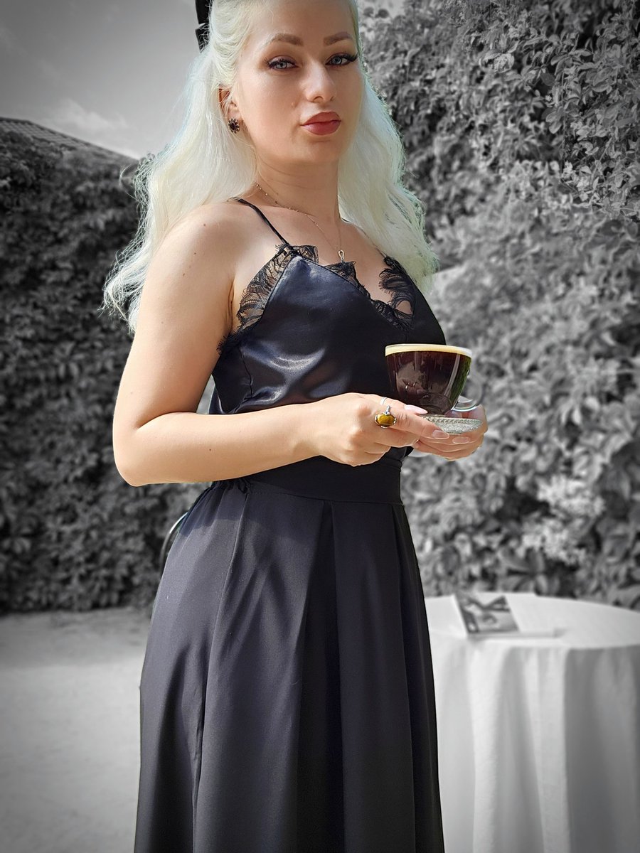 ConversationWithSarah (@conversationws) on Twitter photo Let's #conversationwithsarah & #conversationovercoffee ! What's the advice that you would give to your 15 years old self? 
I'll start: BE PATIENT! Sometimes, the cheapest people come in the most expensive clothes & sometimes the most valuable people come in the cheapest clothes. Let's #conversationwithsarah & #conversationovercoffee ! What's the advice that you would give to your 15 years old self? 
I'll start: BE PATIENT! Sometimes, the cheapest people come in the most expensive clothes & sometimes the most valuable people come in the cheapest clothes.