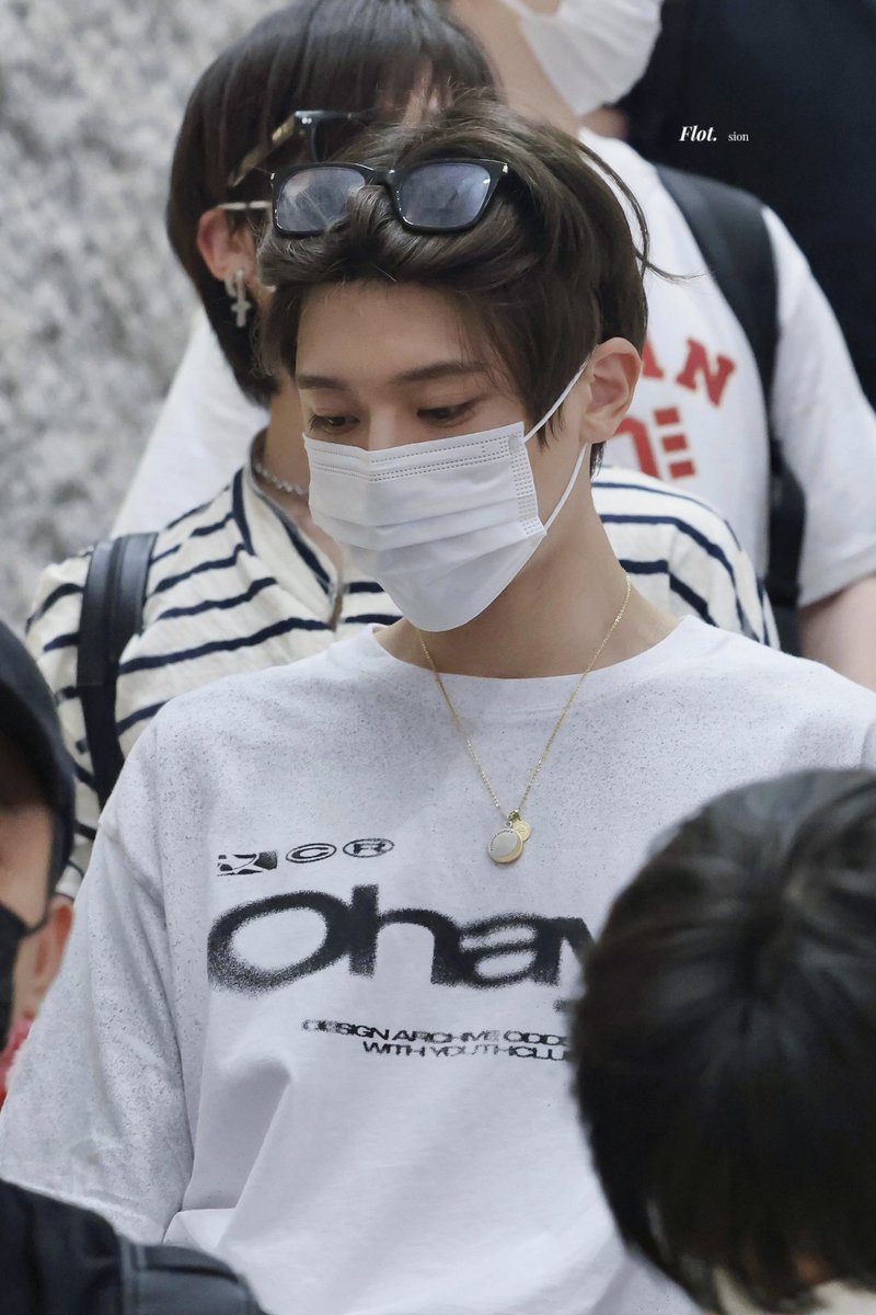 𝐹𝑙𝑜𝑡. tweet media