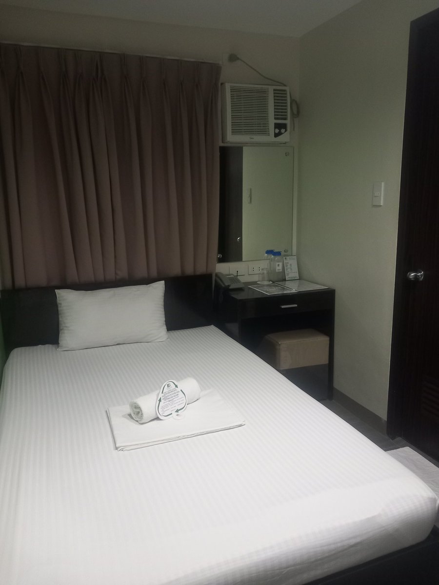 Jamesmassage8's tweet photo. Ali namo pa initon nato ang bugnaw nimo lawas #cdo now #massage  
#choy 0910 125 9218 https://t.co/R4jnw3GlUk