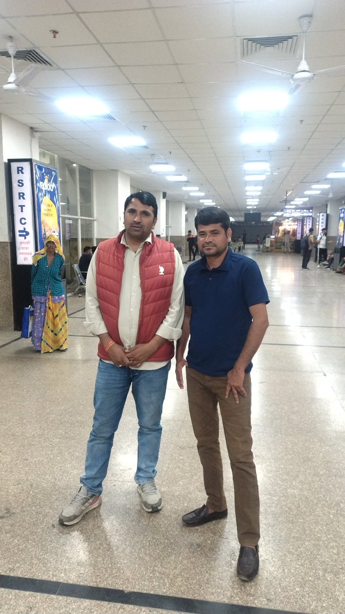 दिल्ली की सड़कों से लेकर जयपुर में सचिवालय व बीकानेर निदेशालय में गजट संशोधन (विशेष शिक्षा)ओर न जाने आने वाली कितनी पीढीयो का जन्मोजन तक लेवल 2 में शामिल करवाया   
अनगिनत संघर्ष की रातों के साथी Raja Ram Saran आपको जन्मदिन की ढेरों शुभकामना आप ओर हम सब का संघर्ष जल्द ही कामयाब हो