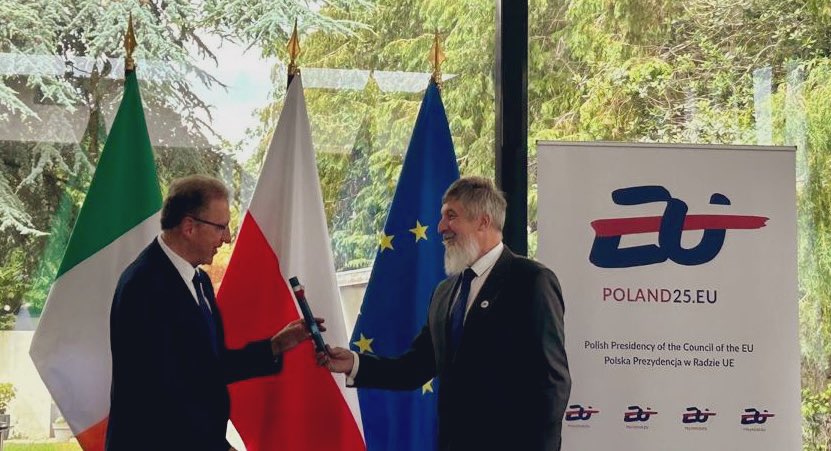 PLinIreland's tweet image. The Polish presidency of the Council of the EU ends, and now it is Denmark’s turn. We wish Ambassador Lars Thuesen @DKambIRL and the whole team of the Danish Embassy in Dublin @dkinireland a fruitful presidency.