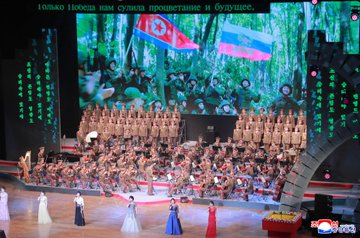inbarspace's tweet image. Last night, at a grand event (do NK has any other type?...) commemorating the first anniversary of the signing of the Comprehensive Strategic Partnership Treaty with Russia, North Korean soldiers sent to Russia with where shown.