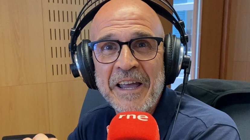 Universidad de La Laguna (@ull) on Twitter photo 🧠 "La sinapsis es la vía de comunicación entre las neuronas. Si una neurona no pudiera comunicar con otra no conseguiríamos que llegaran mensajes"
Ángel Acebes, investigador del <a href="/ITB_ULL/">Instituto de Tecnologías Biomédicas</a>, ha estado en el programa <a href="/doblehelicerne/">Doble Hélice 3.0</a>.
#Pódcast 📻 ivoox.com/neuroesperanza… 🧠 "La sinapsis es la vía de comunicación entre las neuronas. Si una neurona no pudiera comunicar con otra no conseguiríamos que llegaran mensajes"
Ángel Acebes, investigador del <a href="/ITB_ULL/">Instituto de Tecnologías Biomédicas</a>, ha estado en el programa <a href="/doblehelicerne/">Doble Hélice 3.0</a>.
#Pódcast 📻 ivoox.com/neuroesperanza…