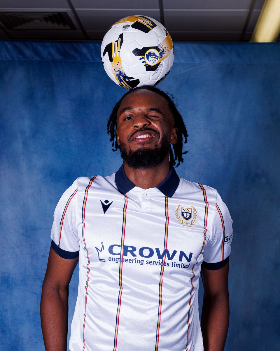 footballshirt's tweet image. Dundee FC have revealed their new Away kit for the 2025/26 season, produced by Macron. 

The shirt is white with thin vertical stripes in navy and red, paired with a navy collar and sleeve cuffs. 

#DundeeFC #macronsports