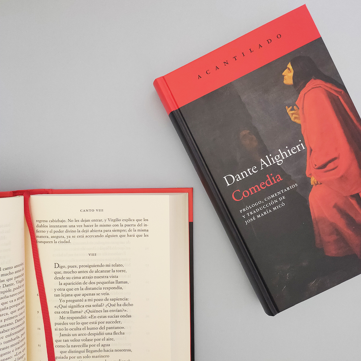 Hoy celebramos la octava edición la «Comedia», el resultado de la deliberación y la perseverancia de Dante. Exiliado de Florencia y condenado a la hoguera, insistió en el imperdonable «error» de crear algo profundamente nuevo y personal.

ℹ️«Comedia»: acantilado.es/catalogo/comed…